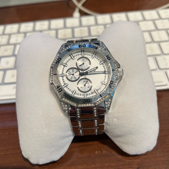 Bulova Men’s Stainless Steel Chronograph Silver Dial Watch C835180 13660002 - Picture 7 of 8